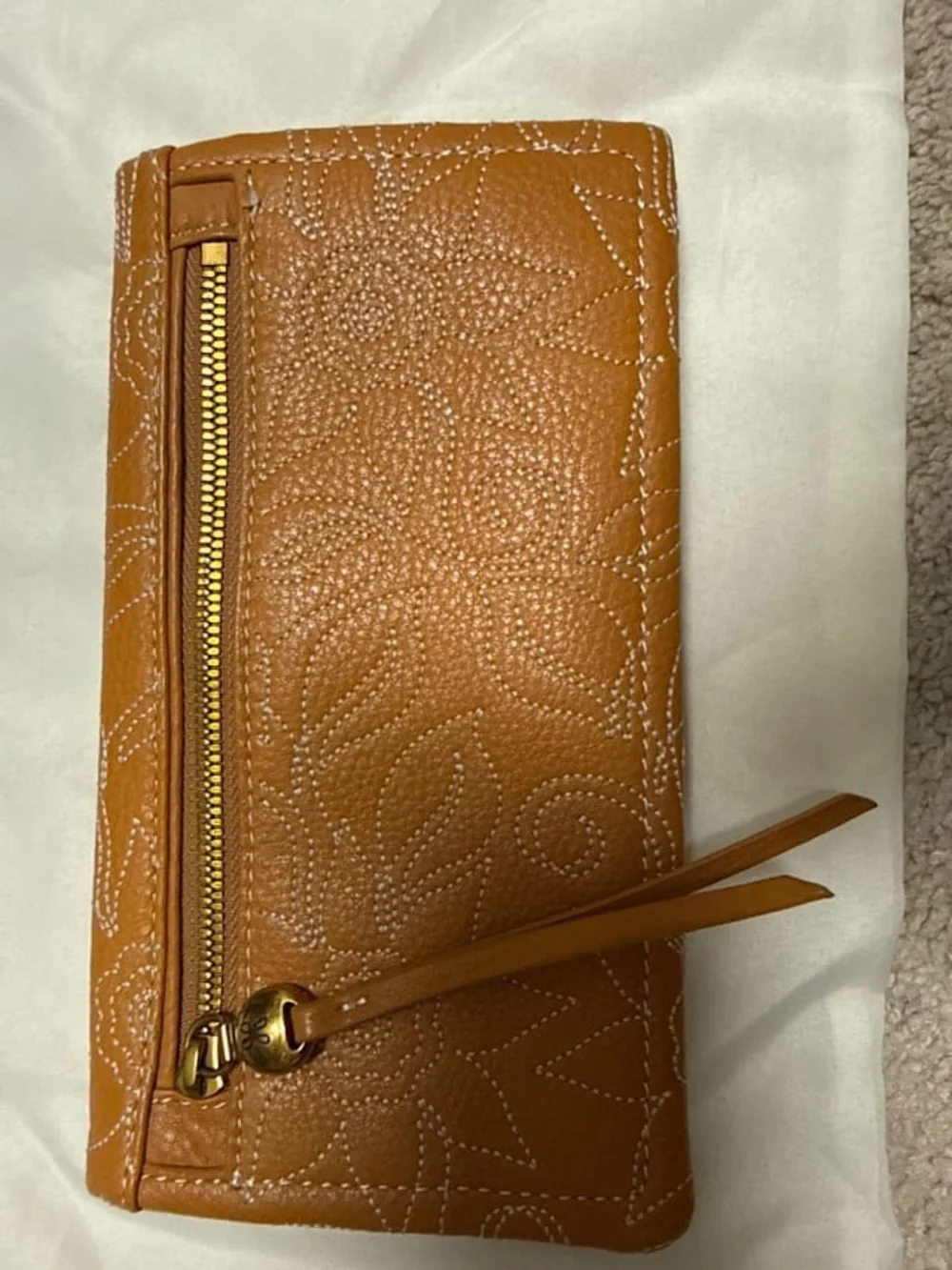 HOBO Continental Floral Stitch Zip Wristlet/Wallet CUTE!